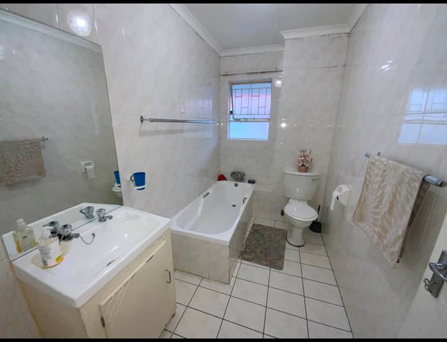 2 bed property for sale in NEW REDRUTH